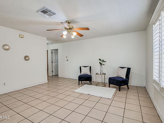 5th image of 10365 Valle De Oro Dr
