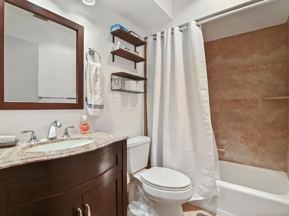 500 Crosswinds Drive #D2, Greenacres, FL 33413