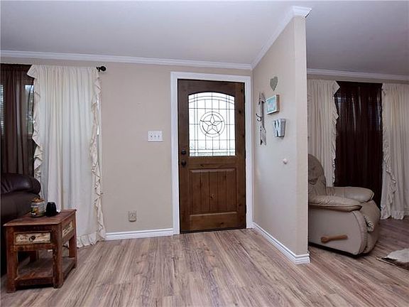 5th image of 1008 Mesquite St