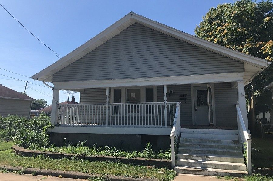 1st image of 409 2nd St