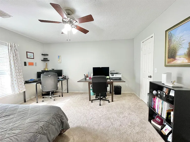 7 Windledge Pl — Photo 44