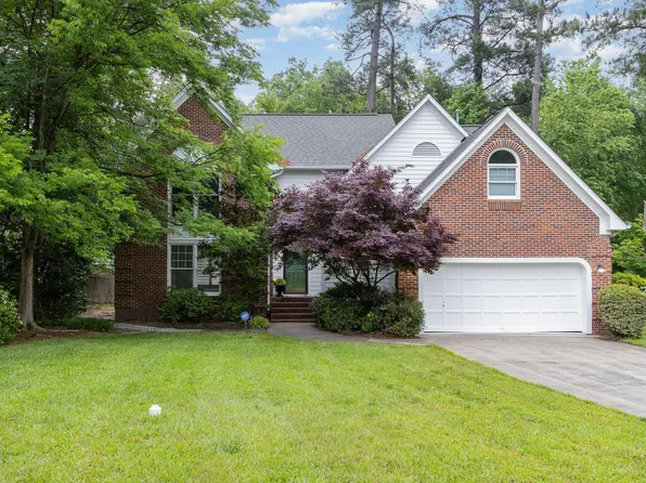 218 Windhover Dr, Chapel Hill, NC 27514