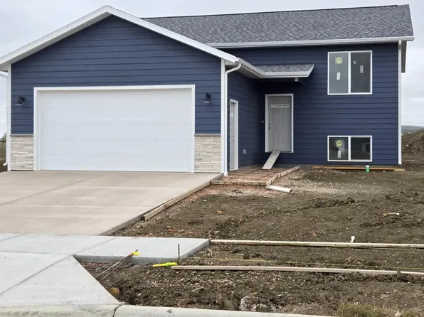 484 Alpha Ave, Box Elder, SD 57719