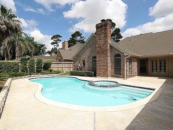 4th image of 12503 Exbury Ct