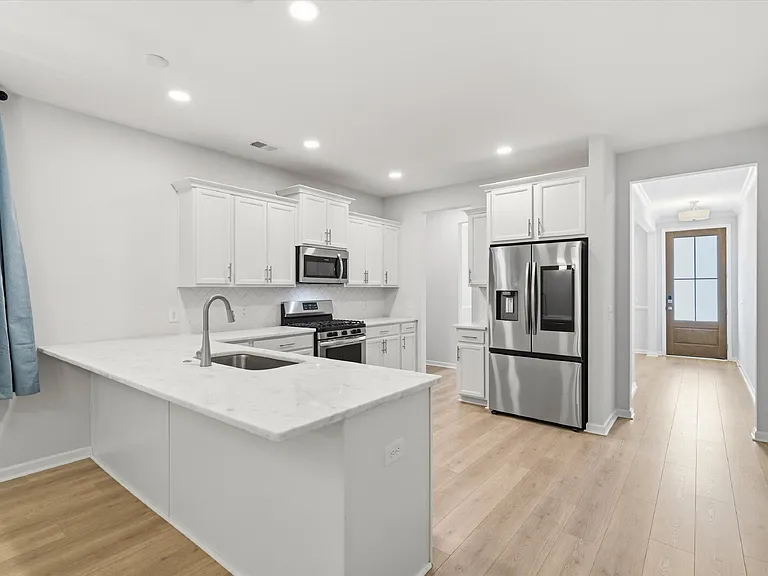 8646 Windsor Hill Blvd — Photo 9
