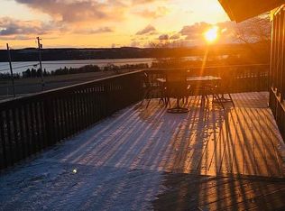 1611 W Lake Rd, Skaneateles, NY 13152