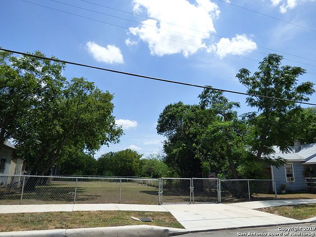 1st image of 622 Martin Luther King Dr