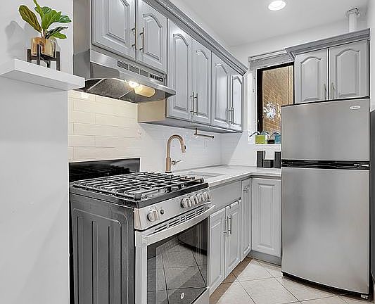 2nd image of 7401 Shore Rd APT 3L