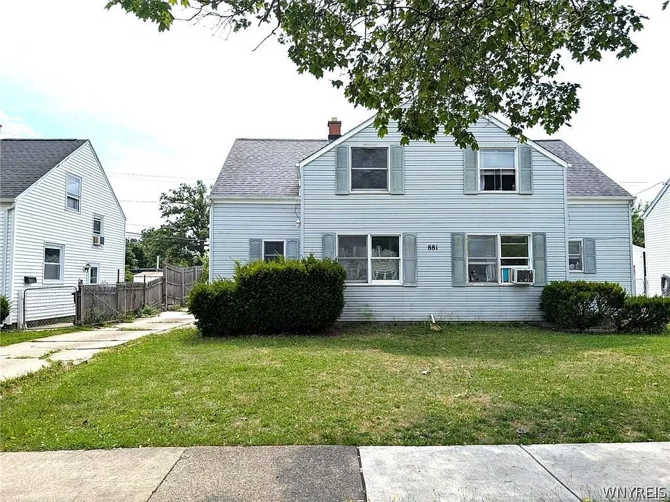 881 Highland Ave