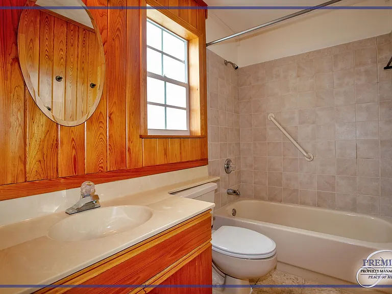 1351 Monarch Cir — Photo 27