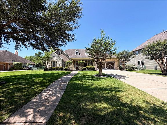 2nd image of 5119 Water Oak Cres