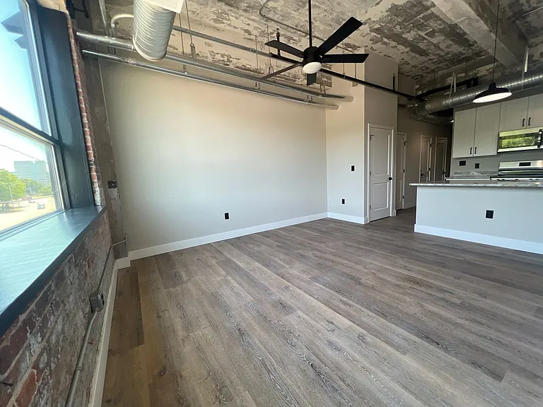 119 E Princess Anne Rd — Photo 133