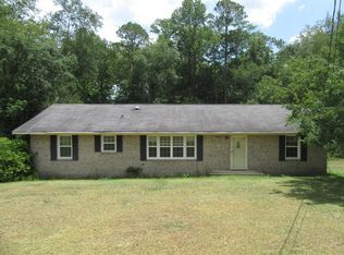 1544 Sessions St, Soperton, GA 30457