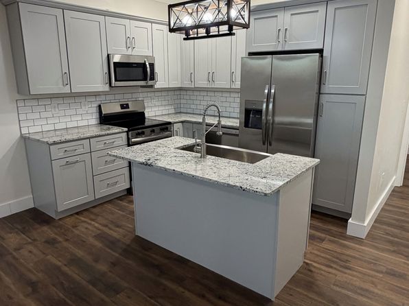 1413 Woodbine Ave NE