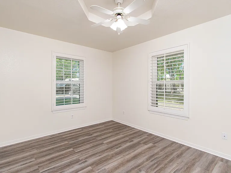 11 Basswood Ct — Photo 15