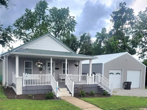 512 W Olive St, Palmyra, MO 63461