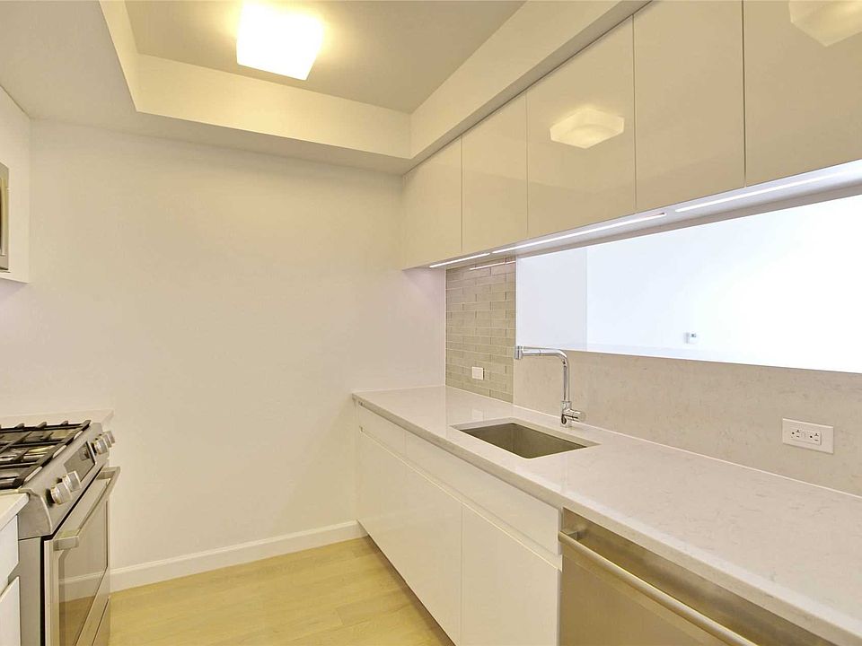 1st image of 13835 39th Ave APT 6F