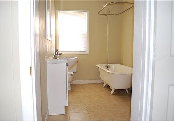 Master Bath with Clawfoot Tub
