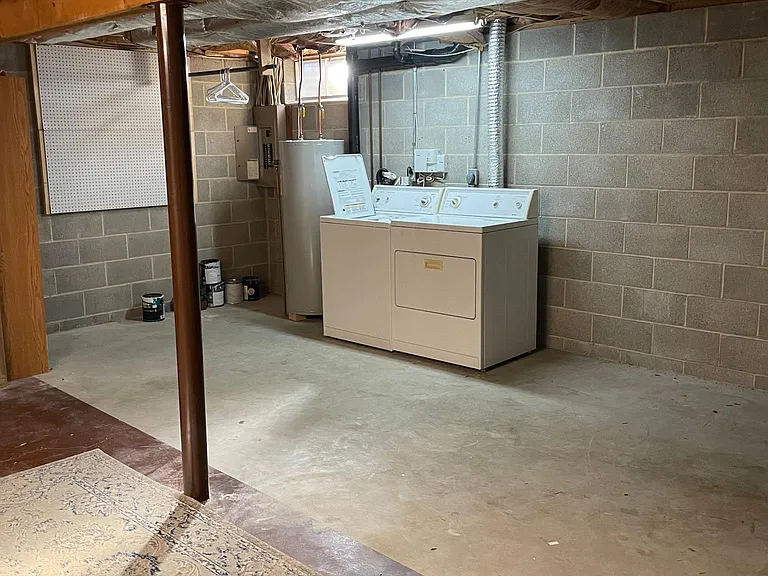 907 Allenview Dr — Photo 10