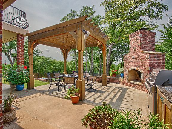 Outdoor living area