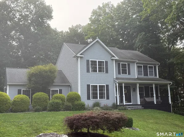 8 Deer Woods Drive, New Milford, CT 06776