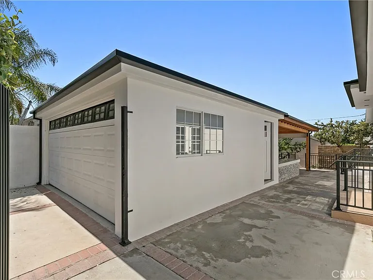 536 Hampton Rd — Photo 42