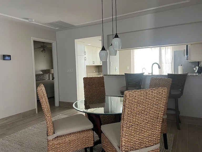310 Wexford Ter — Photo 10