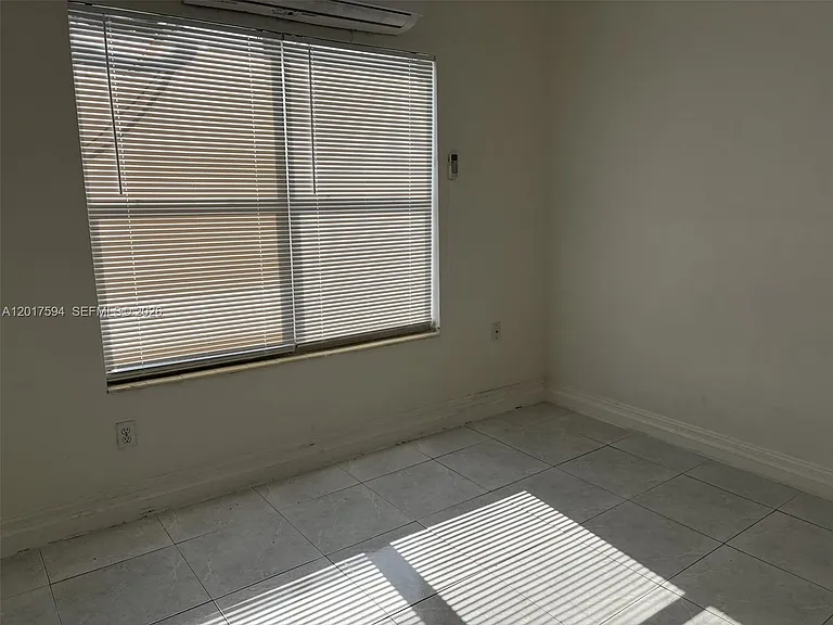 4701 SW 8th St #6 — Photo 3