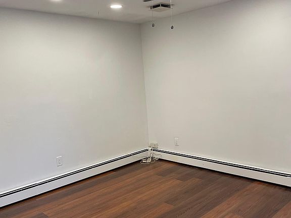 5th image of 2 Rocco Dr