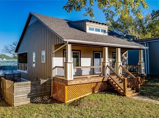 918 Pennsylvania St, Lawrence, KS 66044
