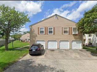 439 James Ct UNIT B, Glendale Heights, IL