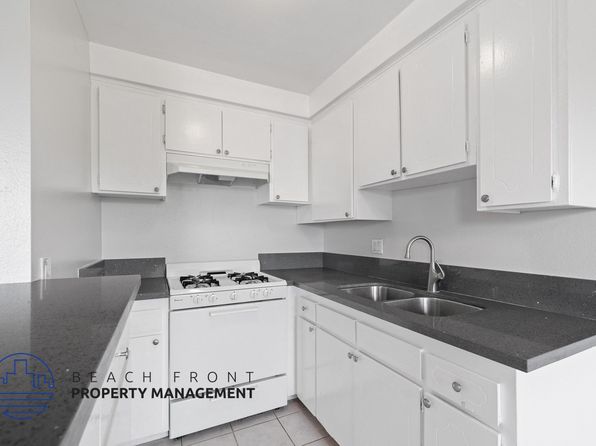 13916 Cerise Ave APT 11