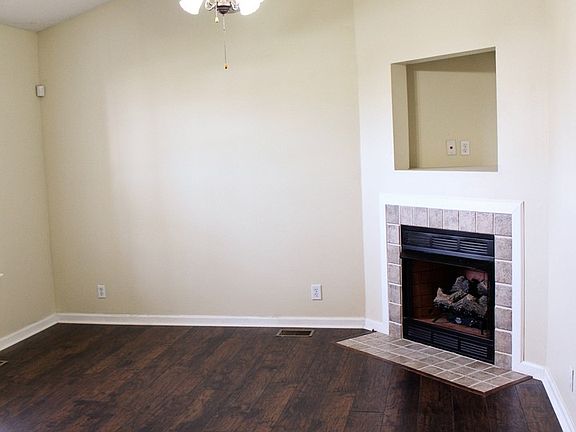 5th image of 3782 Tamera Ln