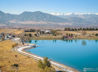 978 Arapahoe Cir, Louisville, CO 80027