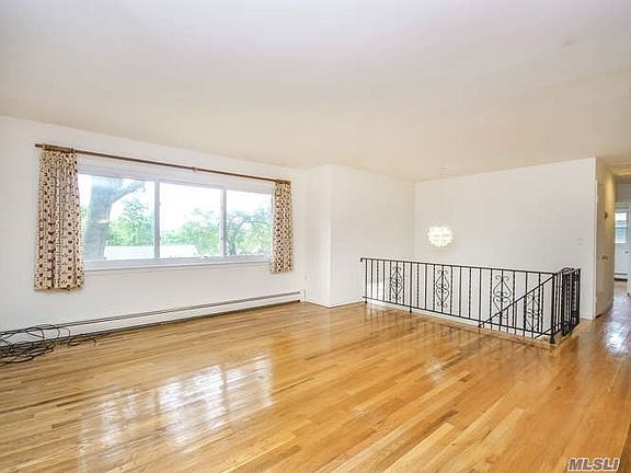 5th image of 140 16th Ave