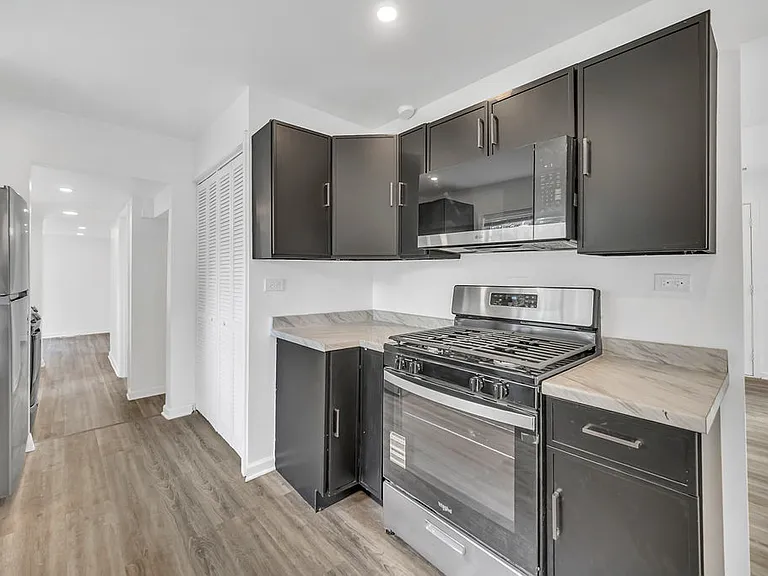 37544 N Columbus Ave — Photo 6