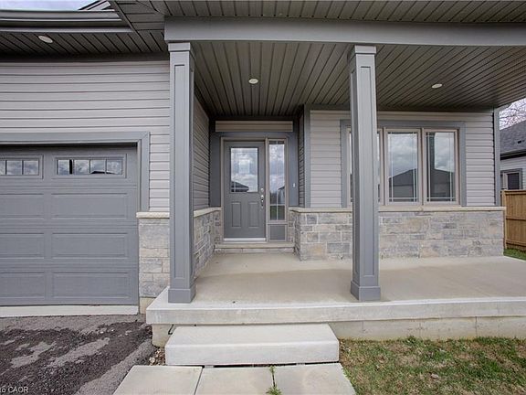4th image of 160 Ellen St