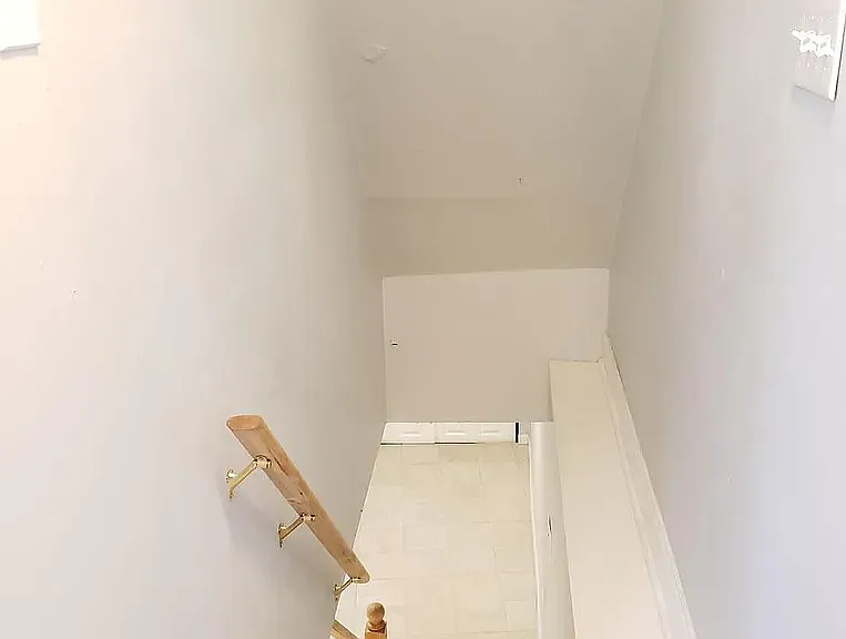 1 bed, $1,050 — Photo 2