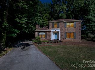 1336 Rock Point Rd, Charlotte, NC 28270
