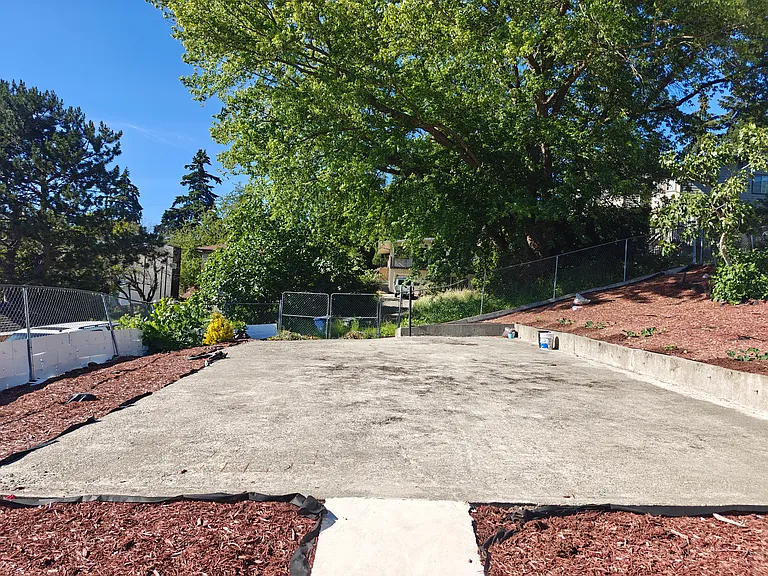2320 S Eddy St — Photo 20