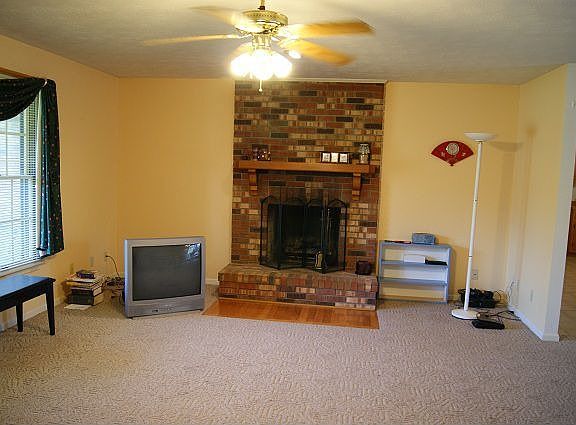 3rd image of 1553 Whippoorwill Dr