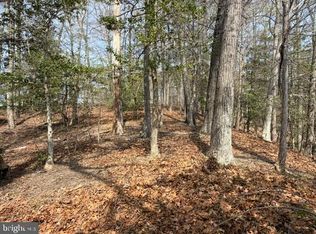 28 Hidden Lake Dr, Montross, VA