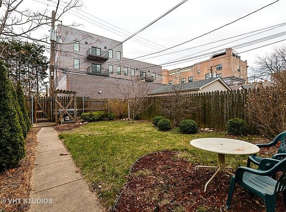 2nd image of 3921 N Seeley Ave