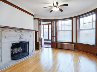 1061 W Hollywood Ave APT 2A, Chicago, IL 60660