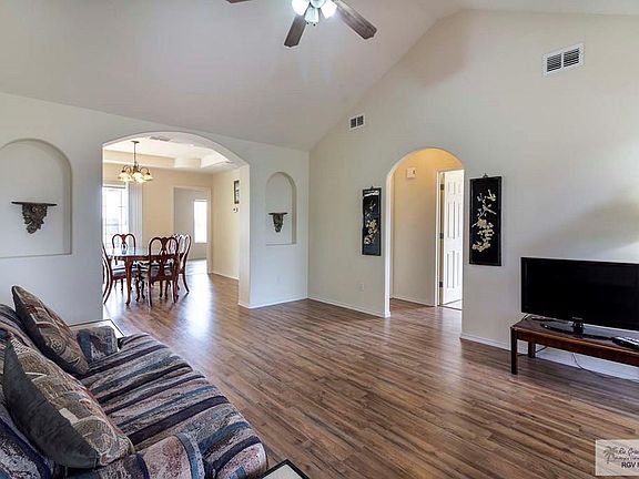 3rd image of 2483 Segovia St