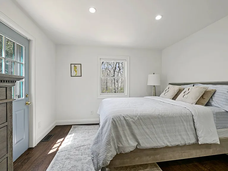 1286 Millstone Rd — Photo 17