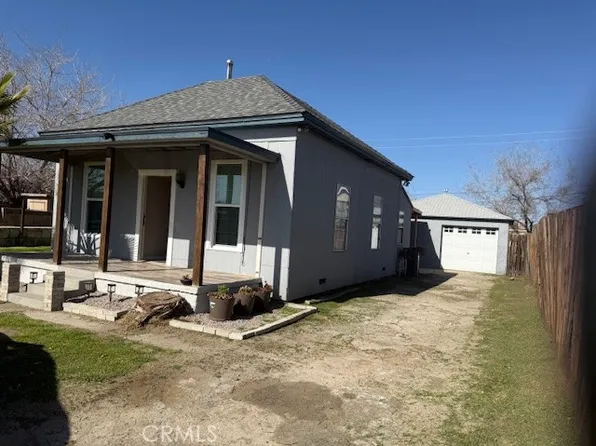 941 W Oldfield St, Lancaster, CA 93534