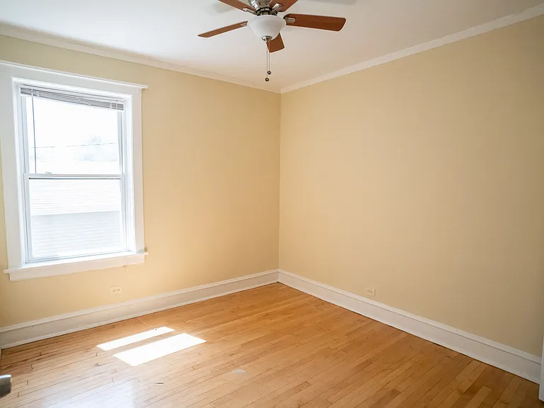 3305 W Sunnyside Ave — Photo 5