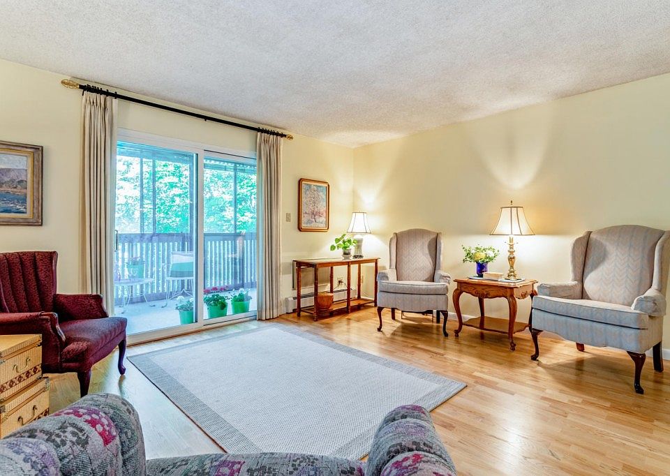 1st image of 3470 S Poplar St APT 207