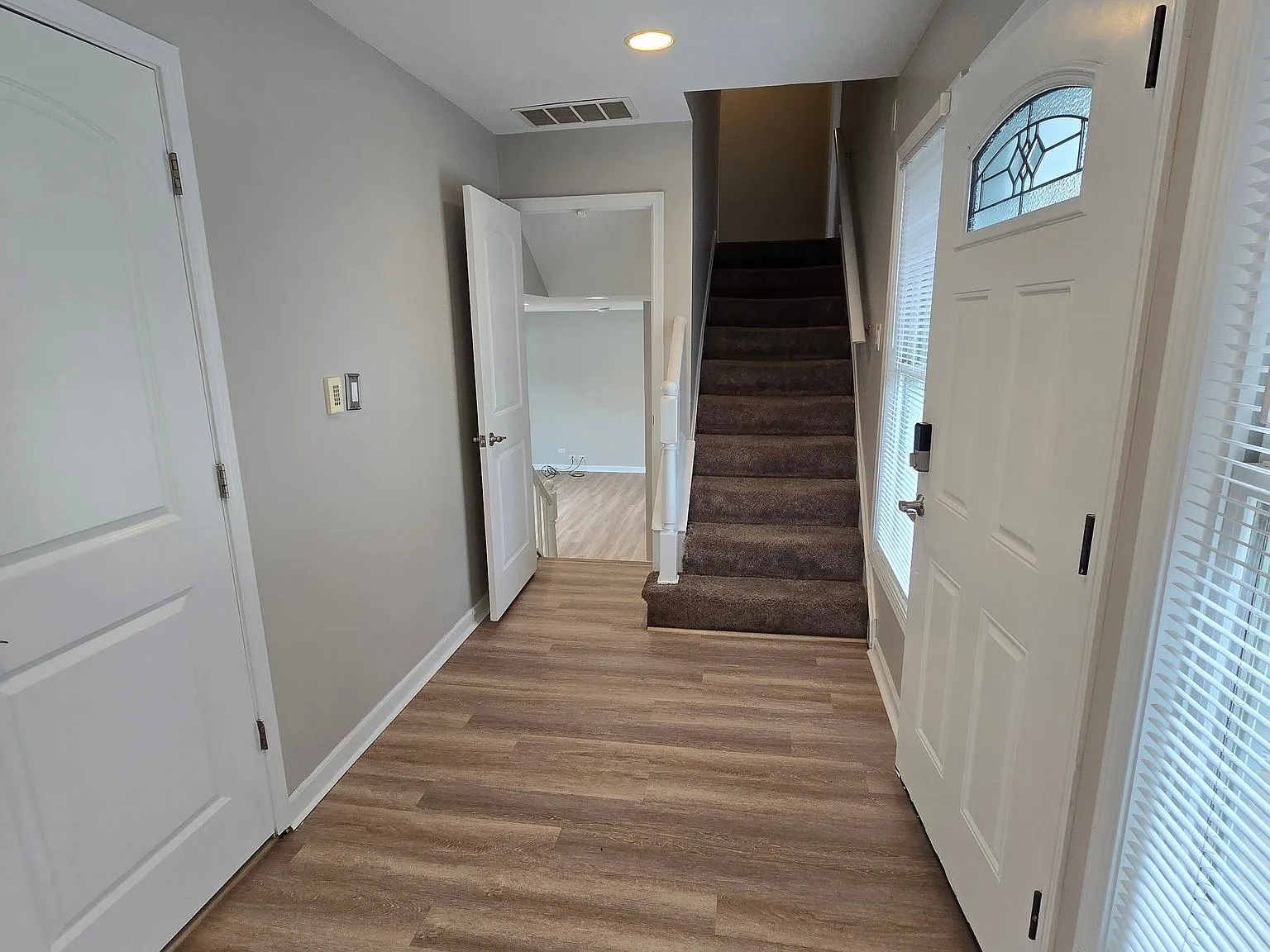 Modern Single Unit Home in Glendale Heights | 1939 Woodside Lane — Photo 2